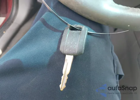 2005 Mercury Montego Luxury from USA, damaged, VIN 1MEFM40135G617310